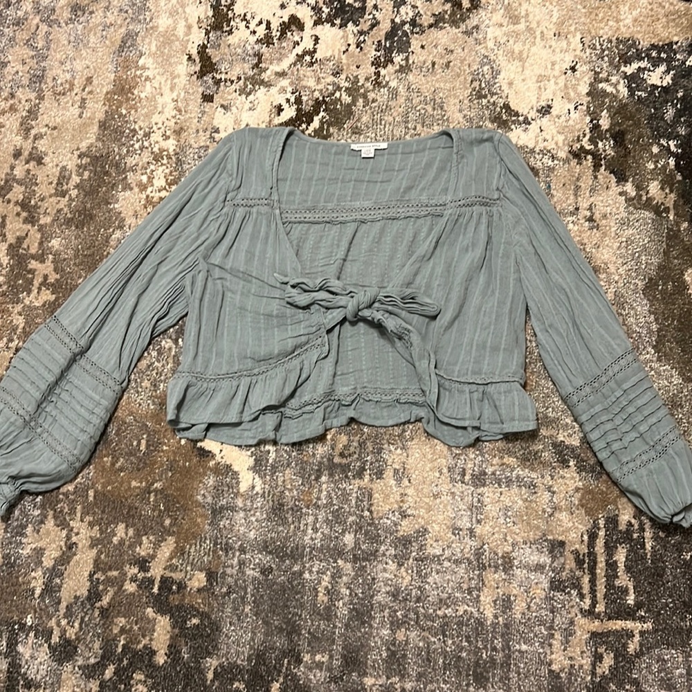 American Eagle Long Puffed Sleeve Tie Front Crop Top Size L